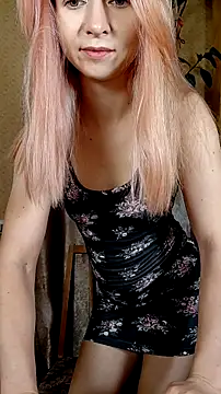 Snapshot of Lunaria5391 chatting on June 4, 2026, 7:20 pm Lunaria5391 online show from June 4, 2026, 7:20 pm