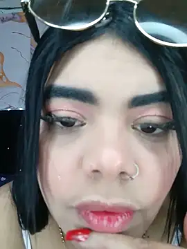 Snapshot of luxuryluna chatting on May 26, 2026, 11:12 pm luxuryluna online show from May 26, 2026, 11:12 pm