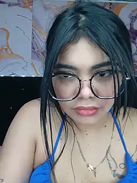 Snapshot of luxuryluna chatting on June 11, 2026, 2:53 am luxuryluna online show from June 11, 2026, 2:53 am