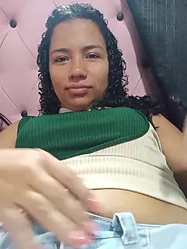 Snapshot of TamaraaHoney chatting on July 2, 2026, 7:42 pm TamaraaHoney online show from July 2, 2026, 7:42 pm
