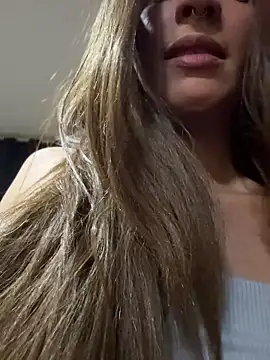 Snapshot of Lottus_fire chatting on June 19, 2026, 3:11 am Lottus fire online show from June 19, 2026, 3:11 am