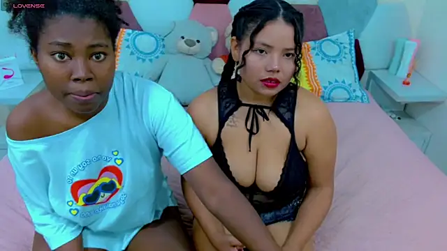Snapshot of sexy_duo_girl chatting on June 9, 2026, 3:29 am sexy duo girl online show from June 9, 2026, 3:29 am