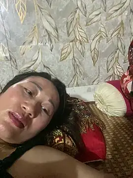 Snapshot of Linda-babyy chatting on May 17, 2026, 5:20 pm Linda-babyy online show from May 17, 2026, 5:20 pm
