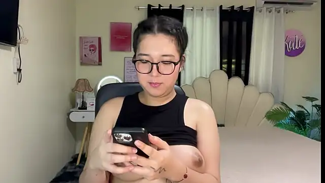 RingMyBelle online show from June 22, 2026, 3:25 am