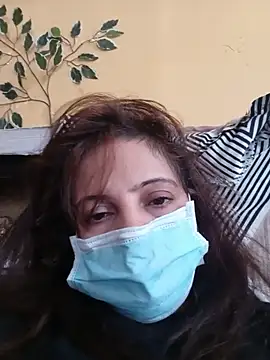 Snapshot of tanya2610 chatting on May 15, 2026, 8:21 am tanya2610 online show from May 15, 2026, 8:21 am