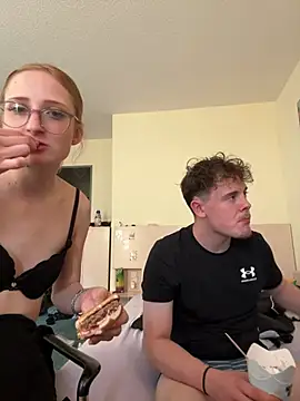 LauraundSteve  online show from July 10, 2026, 5:15 pm