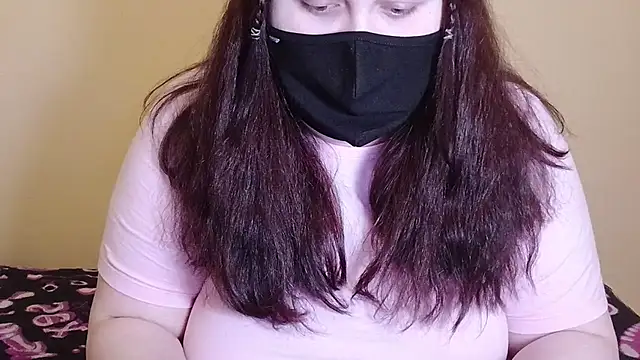 Snapshot of Lyuba_ chatting on May 15, 2026, 8:43 am Lyuba online show from May 15, 2026, 8:43 am