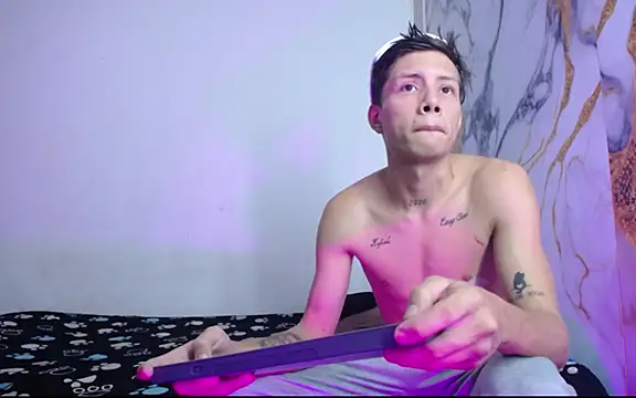 Sexy and Explosives1 online show from May 14, 2026, 8:15 pm