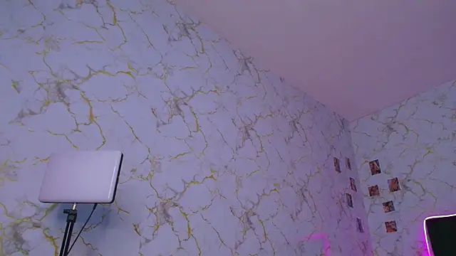 Snapshot of cinniaa_ chatting on June 25, 2026, 8:57 pm cinniaa online show from June 25, 2026, 8:57 pm