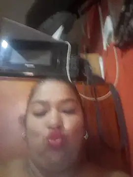 Snapshot of Megansquirt69 chatting on June 1, 2026, 10:44 pm Megansquirt69 online show from June 1, 2026, 10:44 pm