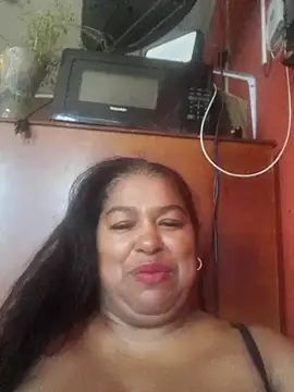 Snapshot of Megansquirt69 chatting on June 24, 2026, 2:27 pm Megansquirt69 online show from June 24, 2026, 2:27 pm