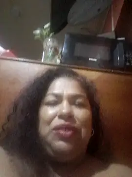 Snapshot of Megansquirt69 chatting on July 2, 2026, 2:11 am Megansquirt69 online show from July 2, 2026, 2:11 am