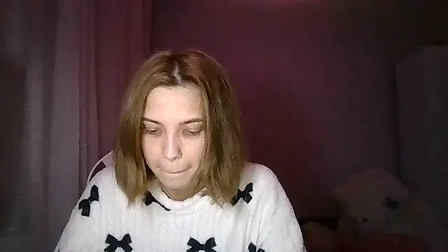 MiraLaPics online show from June 6, 2026, 10:25 pm