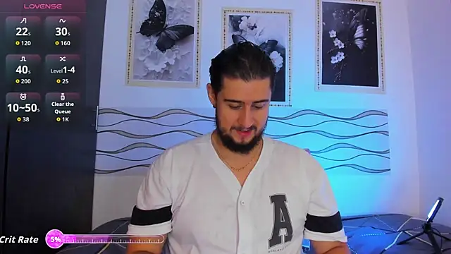 Snapshot of Ryan_evannss_ chatting on July 3, 2026, 12:11 pm Ryan evannss online show from July 3, 2026, 12:11 pm