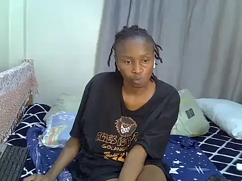 Snapshot of Sexxyjey chatting on May 22, 2026, 6:13 pm Sexxyjey online show from May 22, 2026, 6:13 pm