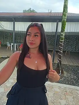 Snapshot of Luisa_Madrid chatting on May 22, 2026, 11:38 am Luisa Madrid online show from May 22, 2026, 11:38 am