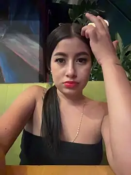 Snapshot of Luisa_Madrid chatting on May 31, 2026, 1:25 am Luisa Madrid online show from May 31, 2026, 1:25 am