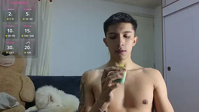 Snapshot of Thesaint_xxx chatting on July 4, 2026, 7:36 am Thesaint xxx online show from July 4, 2026, 7:36 am