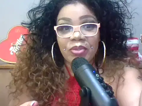 Snapshot of NailGoddessnow chatting on February 15, 2025, 3:09 am NailGoddessnow online show from February 15, 2025, 3:09 am