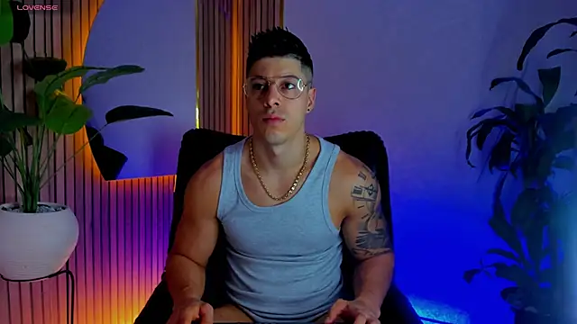 Snapshot of lukas_green11 chatting on June 12, 2026, 7:57 pm lukas green11 online show from June 12, 2026, 7:57 pm