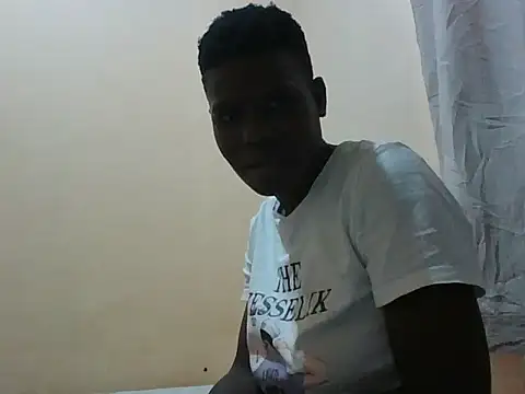 Snapshot of Pretty-Bellah chatting on May 15, 2026, 6:53 am Pretty-Bellah online show from May 15, 2026, 6:53 am