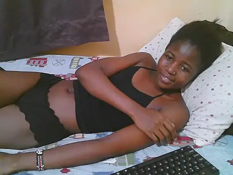 Snapshot of Sweet-tatiana chatting on June 24, 2026, 8:52 pm Sweet-tatiana online show from June 24, 2026, 8:52 pm