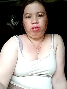 Snapshot of -Yeyi- chatting on June 12, 2026, 11:14 pm -Yeyi- online show from June 12, 2026, 11:14 pm