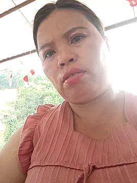 Snapshot of -Yeyi- chatting on June 25, 2026, 7:13 am -Yeyi- online show from June 25, 2026, 7:13 am