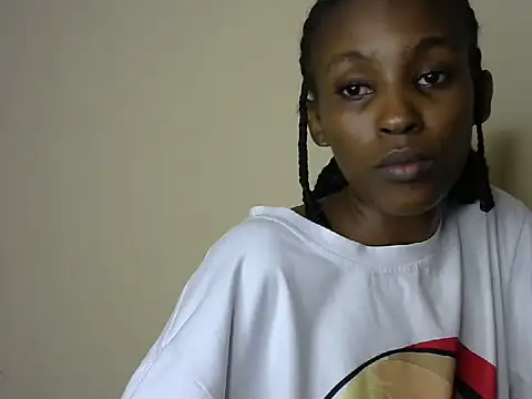 Snapshot of slim_ebon chatting on June 30, 2026, 10:33 pm slim ebon online show from June 30, 2026, 10:33 pm