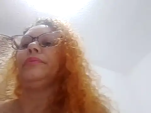 anabiatrizboa online show from May 18, 2026, 5:46 am