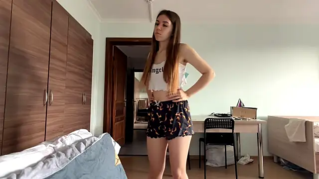 Snapshot of LaurindaStalford chatting on June 26, 2026, 2:32 pm LaurindaStalford online show from June 26, 2026, 2:32 pm