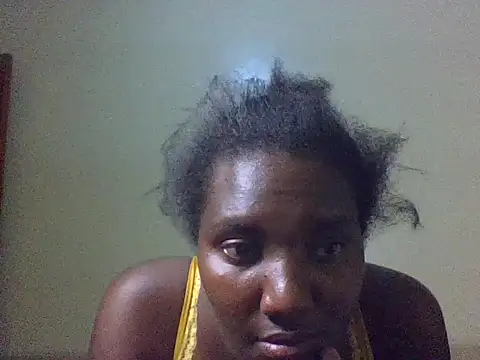Snapshot of evalyne01 chatting on May 23, 2026, 7:29 pm evalyne01 online show from May 23, 2026, 7:29 pm