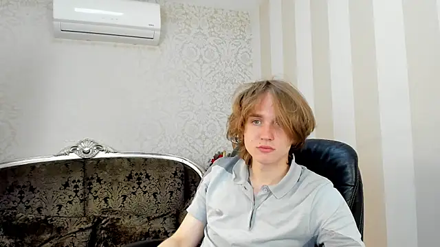 Snapshot of FinnBev chatting on May 31, 2026, 7:59 pm FinnBev online show from May 31, 2026, 7:59 pm
