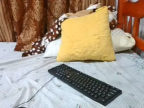 sweet naughty online show from June 6, 2026, 7:40 pm