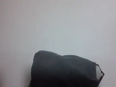 Snapshot of Candysleek_petite chatting on June 19, 2026, 12:37 am Candysleek petite online show from June 19, 2026, 12:37 am