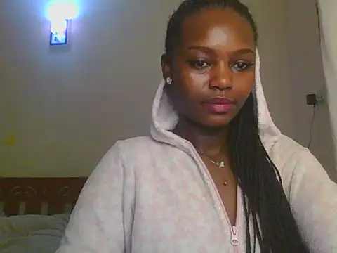 Snapshot of lunahit chatting on June 22, 2026, 6:10 am lunahit online show from June 22, 2026, 6:10 am