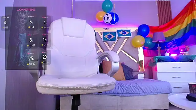 Snapshot of Tiffany_Valentiine chatting on June 22, 2026, 3:25 am Tiffany Valentiine online show from June 22, 2026, 3:25 am