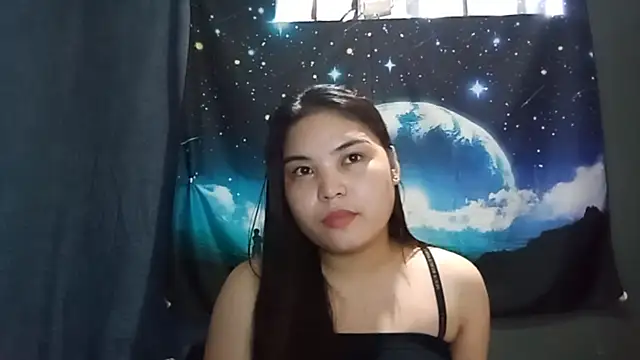Snapshot of RosariaSuglia chatting on May 29, 2026, 5:27 am RosariaSuglia online show from May 29, 2026, 5:27 am