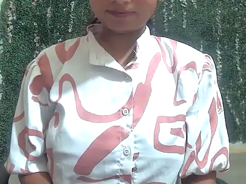 Snapshot of shallykaur chatting on June 5, 2026, 3:46 am shallykaur online show from June 5, 2026, 3:46 am