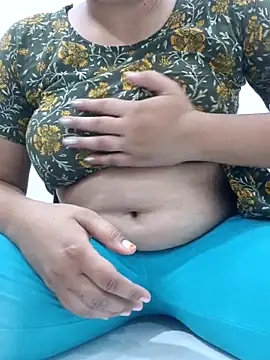 Snapshot of MiaBoldX chatting on June 10, 2026, 7:51 am MiaBoldX online show from June 10, 2026, 7:51 am