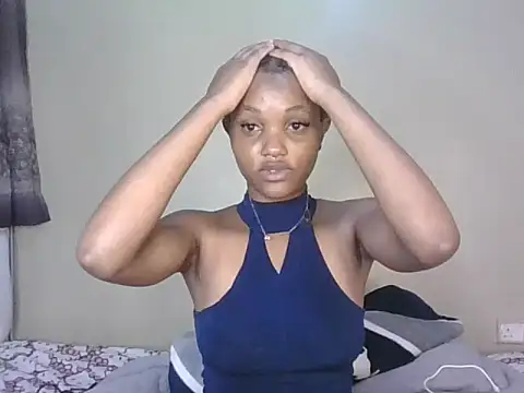 Snapshot of PrettyT5 chatting on June 20, 2026, 9:34 am PrettyT5 online show from June 20, 2026, 9:34 am