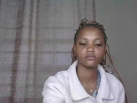 Snapshot of PrettyT5 chatting on June 28, 2026, 5:46 am PrettyT5 online show from June 28, 2026, 5:46 am