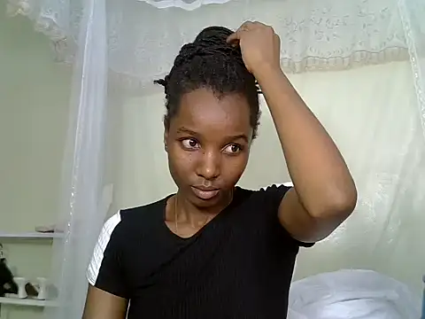 Snapshot of Sexy_vylsa chatting on June 13, 2026, 6:50 pm Sexy vylsa online show from June 13, 2026, 6:50 pm