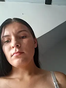 Snapshot of Yeras_ chatting on May 29, 2026, 6:17 pm Yeras online show from May 29, 2026, 6:17 pm