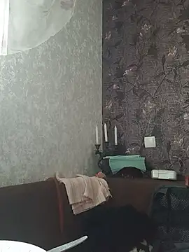 Snapshot of LisichkaOksana chatting on June 19, 2026, 7:23 am LisichkaOksana online show from June 19, 2026, 7:23 am