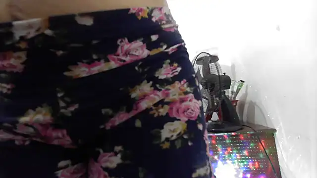Snapshot of jenny_milf69 chatting on February 7, 2025, 1:11 pm jenny milf69 online show from February 7, 2025, 1:11 pm