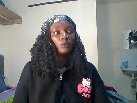 Snapshot of Sexyie_becky chatting on May 19, 2026, 4:02 pm Sexyie becky online show from May 19, 2026, 4:02 pm