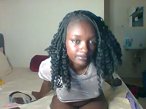 Snapshot of Sexyie_becky chatting on May 20, 2026, 7:53 pm Sexyie becky online show from May 20, 2026, 7:53 pm