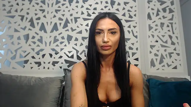 amandasin online show from June 20, 2026, 1:58 pm