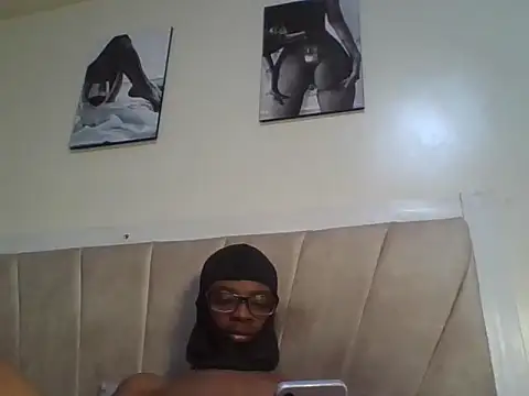 Snapshot of freakyboy255 chatting on July 18, 2026, 3:38 pm freakyboy255 online show from July 18, 2026, 3:38 pm